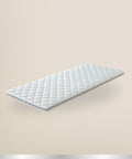 Premium Gelschaum Topper mit ergonomischer Kassettensteppung und komfortabler Liegefläche für eine optimale Druckentlastung während des Schlafs.
